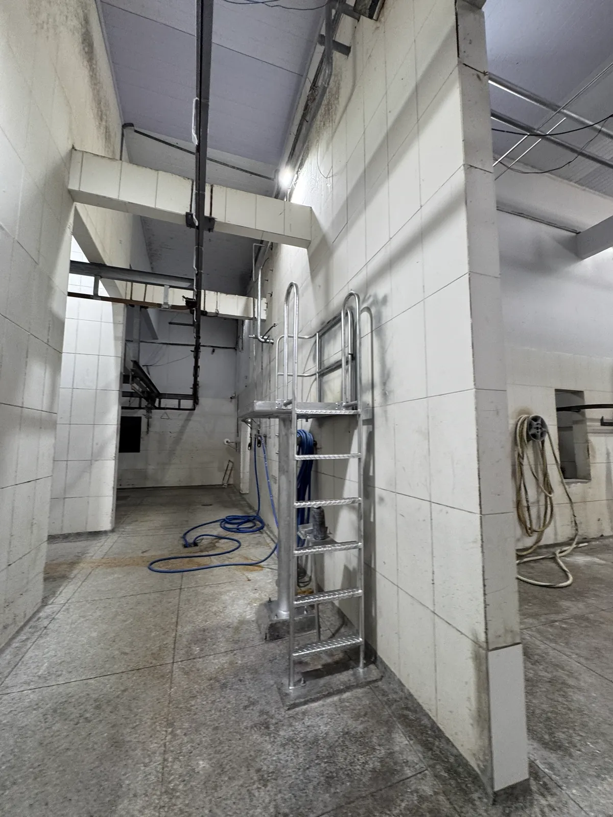 Interior da planta industrial